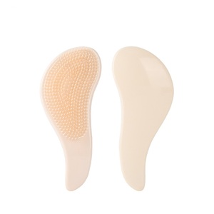 Peigne de massage rose en ABS, petite taille, doux pour la peau, style mignon pour adultes, usage domestique - Product Image 1