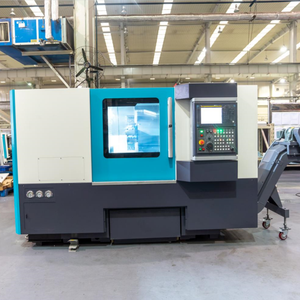 Pour tour CNC de haute précision, horizontal, à banc incliné, moyenne capacité, à broche unique, commande FANUC, axes <span class=keywords><strong>XYZ</strong></span> - Product Image 2