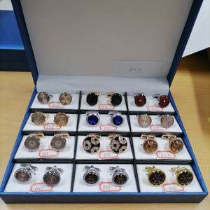 ギフトボックス付き男性用カフリンクスシルバーとゴールドカラーの鉄素材 - Product Image 5