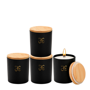 Frasco de Vidrio Negro Esmerilado de 7oz para Velas Navideñas con Tapa y Logotipo Personalizado - Ecológico y Reutilizable - Product Image 2