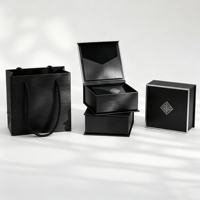 Nouvelle boîte d'emballage pour bijoux 2025 en carton rigide recyclable noir et brun effet bois avec couvercle en éponge et finition brillante pour boucles d'oreilles