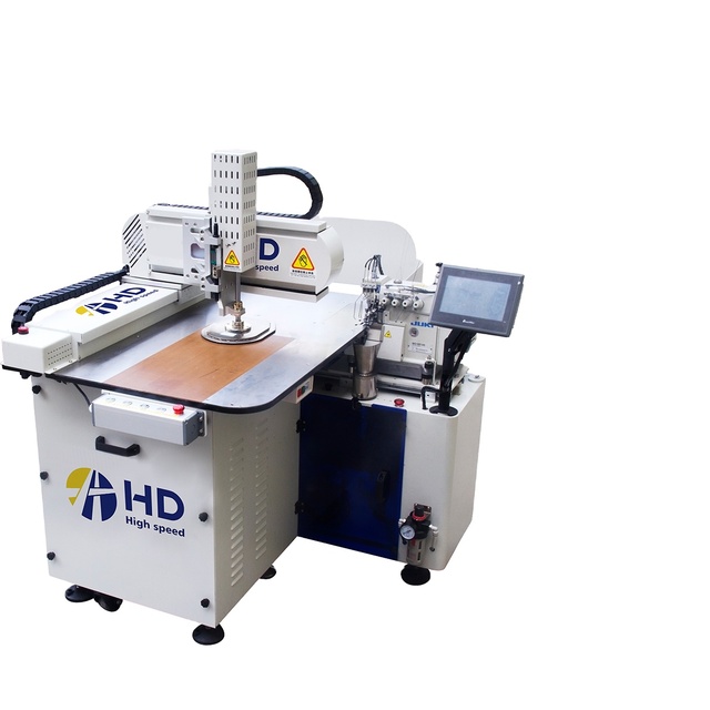Fully Computerized Programmable Flat-Bed Overlock Sewing Machine with Needle Feed and Motor for Knitted Beanie Hats and Caps