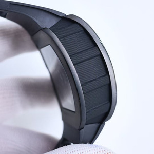 Reloj de pulsera para hombre multifunción con hora saltarina, esfera de fibra de carbono y zafiro 011, de lujo, discreto y superventas. - Product Image 5