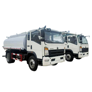 Tanque <span class=keywords><strong>de</strong></span> combustible Camión cisterna Sinotruck Camión cisterna <span class=keywords><strong>de</strong></span> combustible 10 Cbm Tanques <span class=keywords><strong>de</strong></span> combustible - Product Image 1