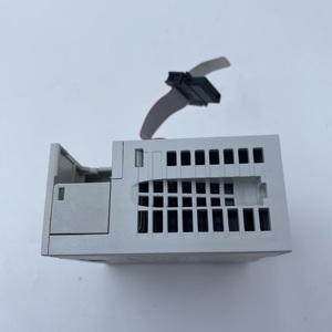Módulo de Controlador Programable Mitsu-bishi FX5-16EYR/ES, Sistema de Automatización Industrial Original - Product Image 6
