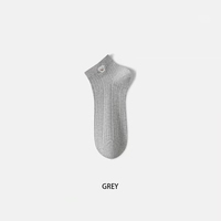 Chaussettes courtes pour femmes en coton fin personnalisées avec maille anti-odeur pour la respirabilité