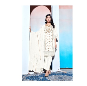 Elegante conjunto pakistaní Anarkali Salwar Kameez en tela de seda Georgette perfecto para funciones de boda y fiesta vestido étnico - Product Image 1