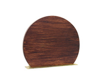 Trophée souvenir traditionnel personnalisé en bois et métal exquis plaqué or avec motifs culturels Design 3D pour cadeaux commémoratifs