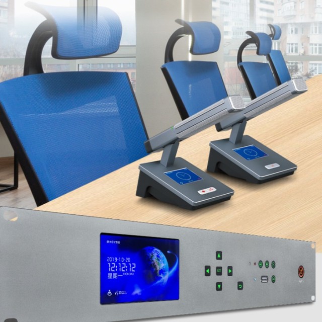 Wireless Meeting Room System With Camera Tracking Function High End Metal Digital Conference Microphone System
