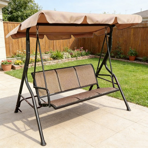 Fauteuil suspendu de <span class=keywords><strong>jardin</strong></span> moderne 3 places avec auvent, siège confortable pour terrasse, utilisation extérieure, cour, parc - Product Image 4