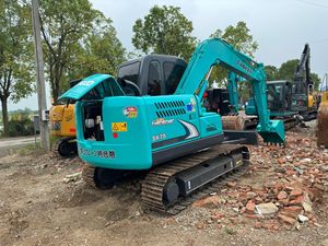 Mini-excavatrice hydraulique à chenilles à bas prix, modèle 2024, 7,5 tonnes, godet de 0,4 m, moteur ISUZU, Kobelco SK75 d'occasion à vendre - Product Image 4