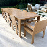 Mobilier d'extérieur de patio imperméable Table à manger en aluminium pour l'extérieur Ensemble table à manger et chaises de jardin pour 8 personnes