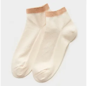 Chaussettes bateau d'été décontractées pour hommes de taille moyenne Chaussettes bateau colorées et décontractées en coton biologique Chaussettes en coton biologique certifiées Gots