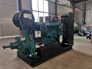 Offre Spéciale Moteur Diesel HK180GF 180 CV 4 temps 13L Refroidi par eau 4 cylindres 1800 tr/min avec poulie d'embrayage et entretien facile - Product Image 2