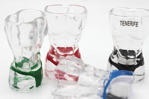 Verre à shot de 50 ml en forme unique avec logo personnalisé pour femme, pour vodka, vin, ou comme verre à shot de plage sexy pour bikini, avec impression de drapeau - Product Image 6