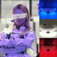 Lunettes à obturateur LED futuristes Neon Nightclub Performance Props Luminous Space Robot Goggles Window-Shades Glasses for Party