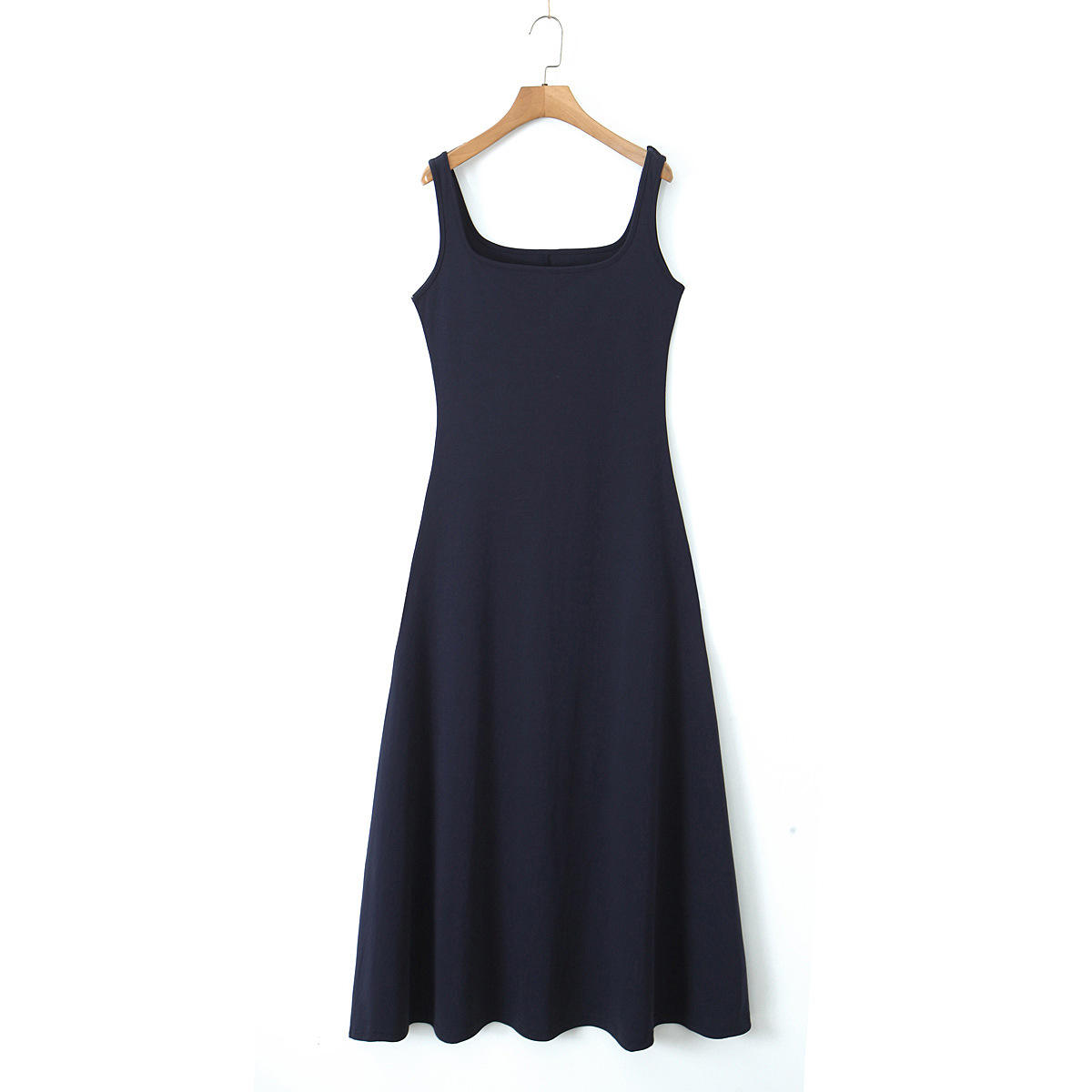 ชุดเดรสสีน้ำเงินกรมท่า