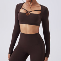 Haut de yoga pour femme à col carré et découpes, manches longues, rembourrage amovible, coupe ajustée, idéal pour la gym, le Pilates, la course et l'entraînement