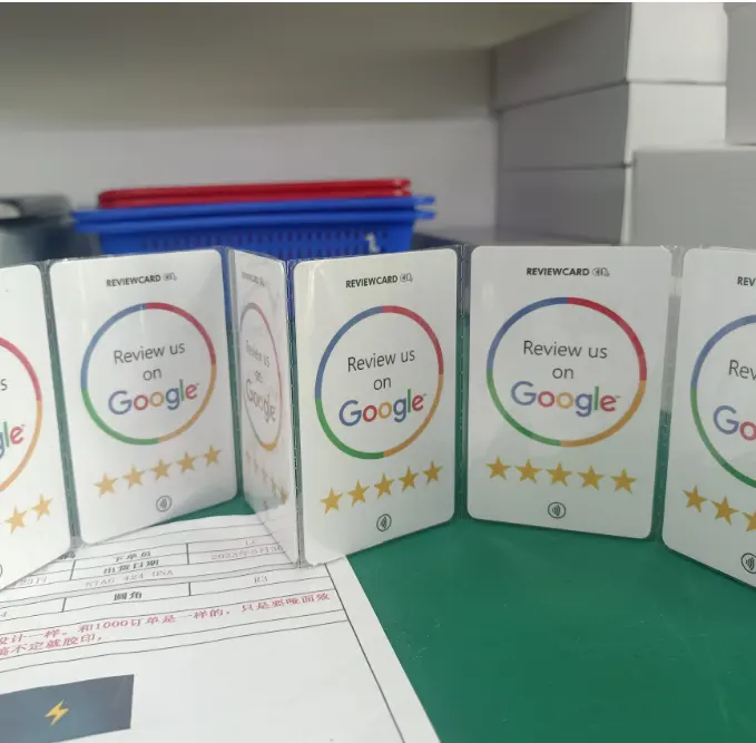 Özel NTAG 215 NTAG 216 programlanabilir google yorumları çevrimiçi satıcı için NFC plastik dijital kartvizit