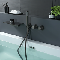 Robinet de salle de bain en laiton doré brossé, ensemble deux fonctions avec sortie d'eau latérale effet cascade pour villa, hôtel, appartement
