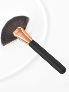Masque facial avec logo personnalisé, <span class=keywords><strong>pinceau</strong></span> cosmétique en <span class=keywords><strong>éventail</strong></span> pour masque de <span class=keywords><strong>maquillage</strong></span>, <span class=keywords><strong>pinceau</strong></span> blanc unique pour <span class=keywords><strong>éventail</strong></span> de <span class=keywords><strong>maquillage</strong></span> facial - Product Image 5