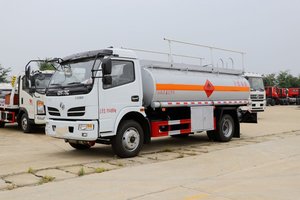 Camion-citerne 4*2 117HP 10m³ en acier/alliage d'aluminium, adapté au transport d'eau/huile/liquides industriels - Product Image 6