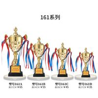 Vente en gros de cristal PUJIANG meilleur trophée de golf en résine sculptée avec prix de base noire à grain doré
