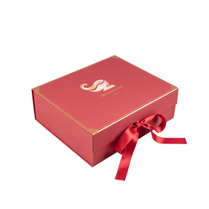 Boîtes rigides pliantes rouges pour cosmétiques, aimantées, pour le Nouvel An, avec gaufrage personnalisé pour crème visage, de l'usine chinoise Jinbar Packaging - Product Image 1