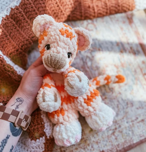 Tùy Chỉnh Thiết Kế Và Nhãn Tay Crochet Dày Sợi Chenille Đồ Chơi Sang Trọng Con Hổ Nhỏ Comforter Động Vật Đồ Chơi Làm Quà Tặng Cho Trẻ Em - Product Image 5