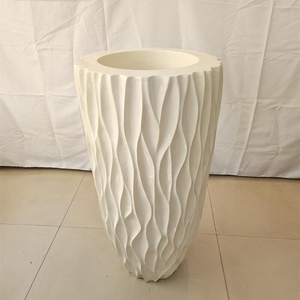 Jardinera de Resina de Fibra de Vidrio Esmaltada de Alta Calidad, Kit de Maceta Grande para Interiores/Exteriores, Minimalista, con Orificio de Drenaje - Product Image 6