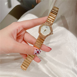 Montre de luxe personnalisée <span class=keywords><strong>pour</strong></span> femmes avec cadran hexagonal, face en nacre, mouvement à quartz étanche, cadeau - Product Image 3