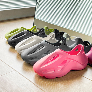 Deran 2025 OEM classique unisexe <span class=keywords><strong>adulte</strong></span> chaussure de plage personnalisé EVA Mules sabots chaussures récupération mousse pantoufles en gros Sabots sabots pour hommes - Product Image 4