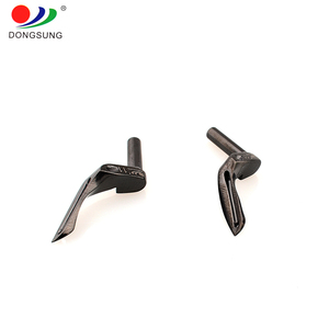 204949 Looper courbé pour machine à coudre surjeteuse Pegasus M700 L52-13 à trois et quatre fils - Product Image 3