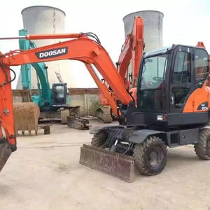 Excavatrice sur roues Doosan DX60 DX60WN d'occasion de haute qualité en parfait état Mini pelle sur pneus de 6 tonnes Ventes directes en usine - Product Image 1