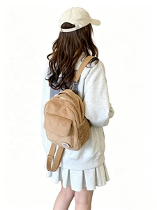 <span class=keywords><strong>Sac</strong></span> à <span class=keywords><strong>dos</strong></span> mini en peluche pour <span class=keywords><strong>femme</strong></span> Zeyu 2026 Hiver, <span class=keywords><strong>sac</strong></span> à <span class=keywords><strong>dos</strong></span> décontracté à poignée supérieure moelleuse, <span class=keywords><strong>sac</strong></span> à <span class=keywords><strong>dos</strong></span> en fausse fourrure ODM / OEM - Product Image 4
