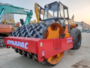 Rouleau Vibratoire Dynapac CA30D de Haute Qualité avec Double Tambour et Composants Moteur Essentiels ; Rouleau à Roues d'Occasion Premium USA - Product Image 2