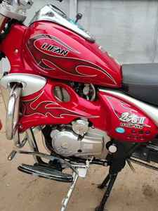 La moto Cool Storm Prince peut transporter à la fois des passagers et du fret. - Product Image 4