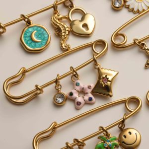 <span class=keywords><strong>Broche</strong></span> de sécurité tendance avec breloques variées en acier inoxydable, pendentif DIY, bijoux mignons et à la mode pour femmes, accessoires - Product Image 5