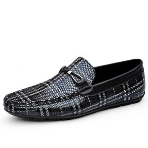 Nouveaux Mocassins Haut de Gamme pour Hommes en Cuir de Vachette Véritable à Motif Crocodile Tendance – Chaussures d'Été Respirantes pour Hommes - Product Image 2