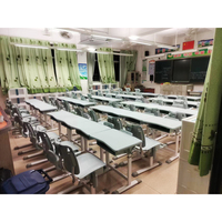 Mobilier scolaire multicolore et personnalisé de haute qualité Ensemble de chaises de bureau simples Table d'étude pour étudiants Table de classe
