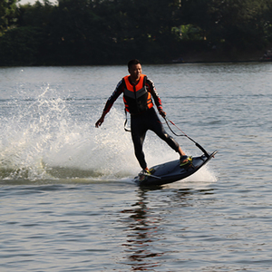 Planche de surf à essence Offre spéciale Jet de fibre de carbone Planche de surf Water Jetboard - Product Image 6