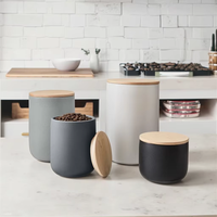 Pot en céramique fantaisie bon marché, cylindre avec couvercle en bois, pour le stockage de café, de thé, de sucre, d'épices, personnalisé, glacé et givré, de petite taille, pour l'Europe