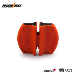 Mini afilador de cuchillos para llavero con varilla de acero inoxidable, cuerpo de plástico ABS para acampar al aire libre, montañismo, fácil de transportar ND 021 - Product Image 4