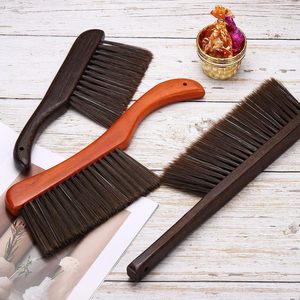 2 Spazzole a Mano da 33 cm con Setole Morbide, Spazzola per la Pulizia con Manico Curvo e Quattro File di Setole per Auto e Letto - Product Image 6