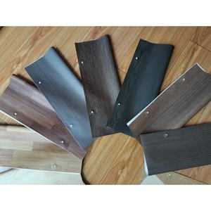 Papier peint adhésif de feuille de membrane de PVC de grain en bois auto-adhésif pour la table - Product Image 4