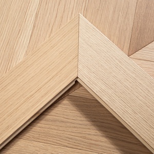 Suelo de Madera de Roble Blanco de Tres Capas, Diseño de Espina de Pescado, Moderno, Liso, Impermeable, con Sistema de Clic, para Viviendas, Almacenes y Salones - Product Image 3
