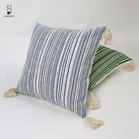 Usine imperméable Polyester tissu rayé Jacquard jardin décor taies d'oreiller avec glands pour l'extérieur