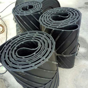 C32 800mm ep250 x 3 5 + 3 Chevron V Mô hình băng tải cao su - Product Image 1