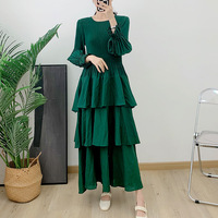 Miyake femmes robe plissée Style décontracté conception irrégulière avec ceinture ample grande taille sortie d'usine robe de mode