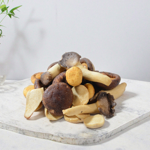 Snacks de Comida Seca con Certificado HALAL y KOSHER, Chips de Champiñones Mixtos con Textura Salada y Firme, Compatible con ODM, Sabor y Empaque Personalizables, Marca Privada - Product Image 3
